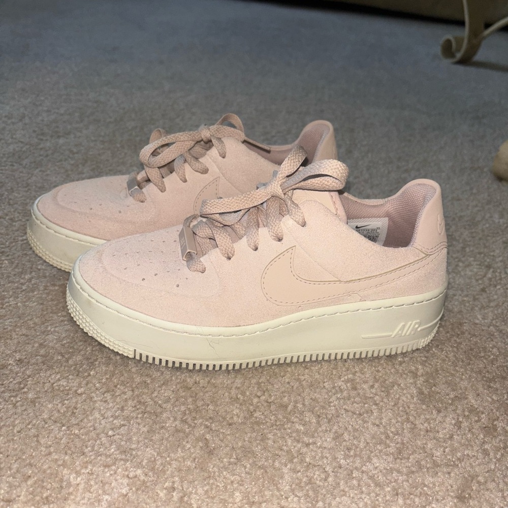 Nike Women's Soft Pink Sneakers